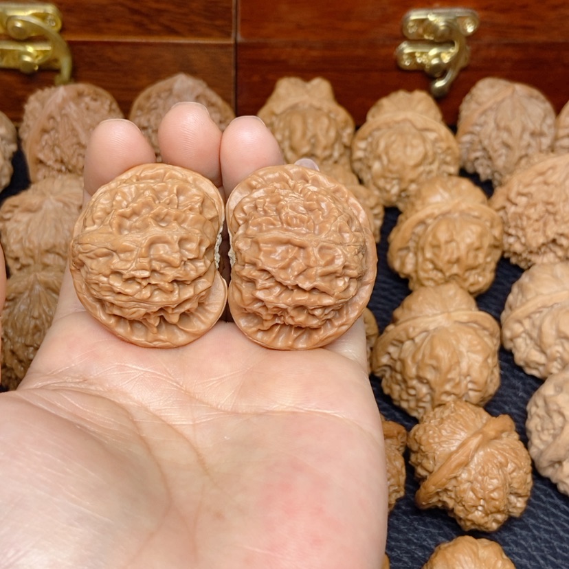 【闪购商品】文玩核桃吊坠宫灯40