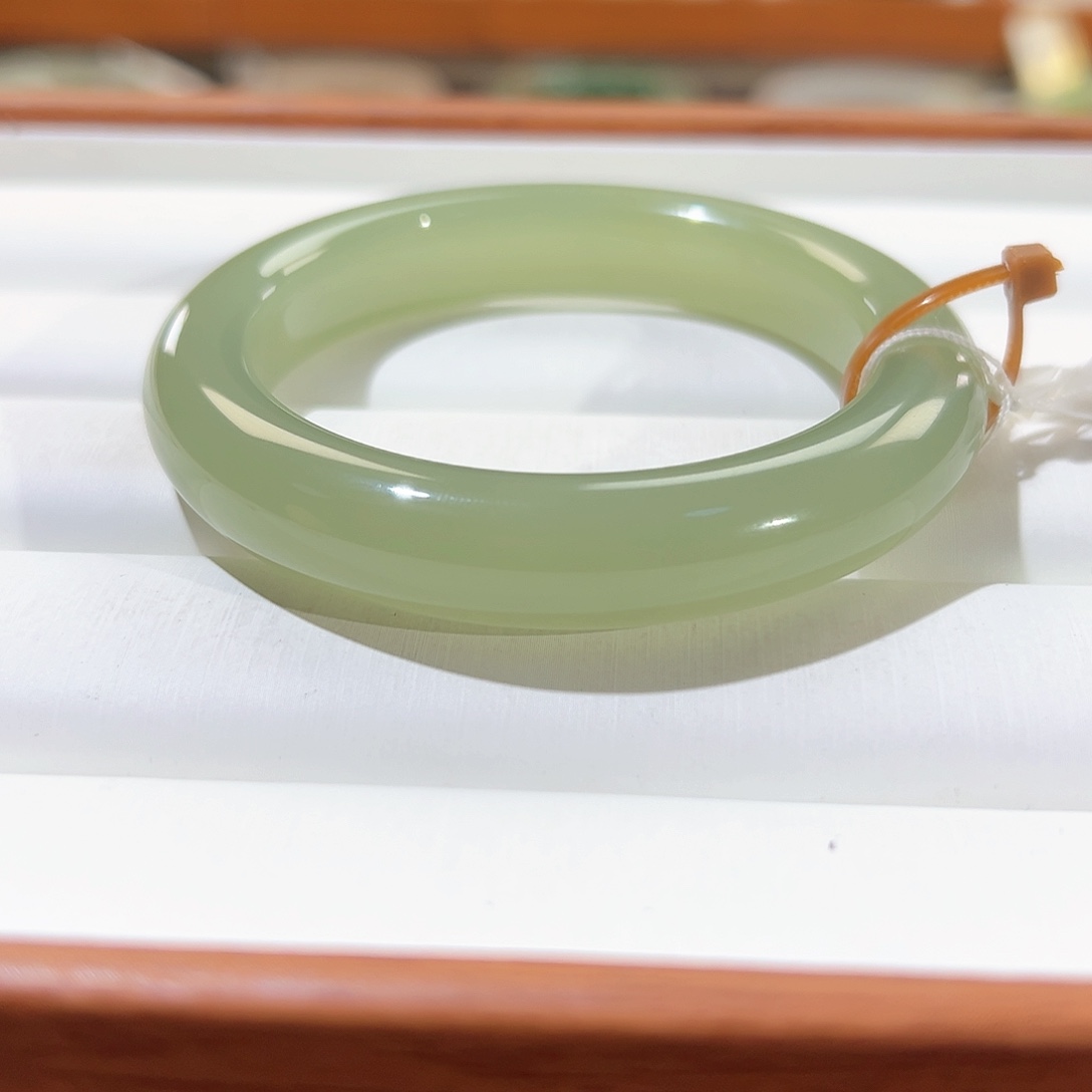 和田玉手镯未镶嵌高冰猫眼青提葡萄肉