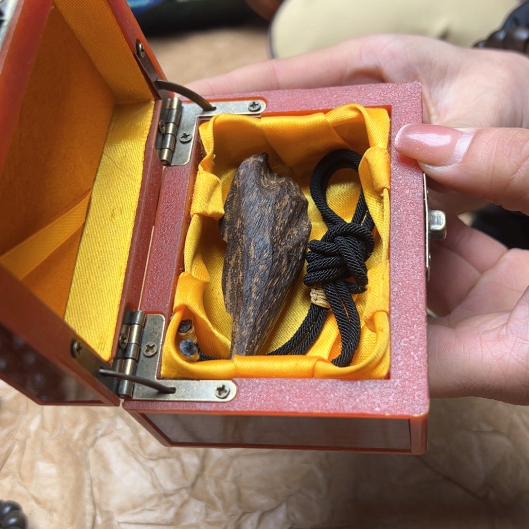 滴血莲花菩提吊坠