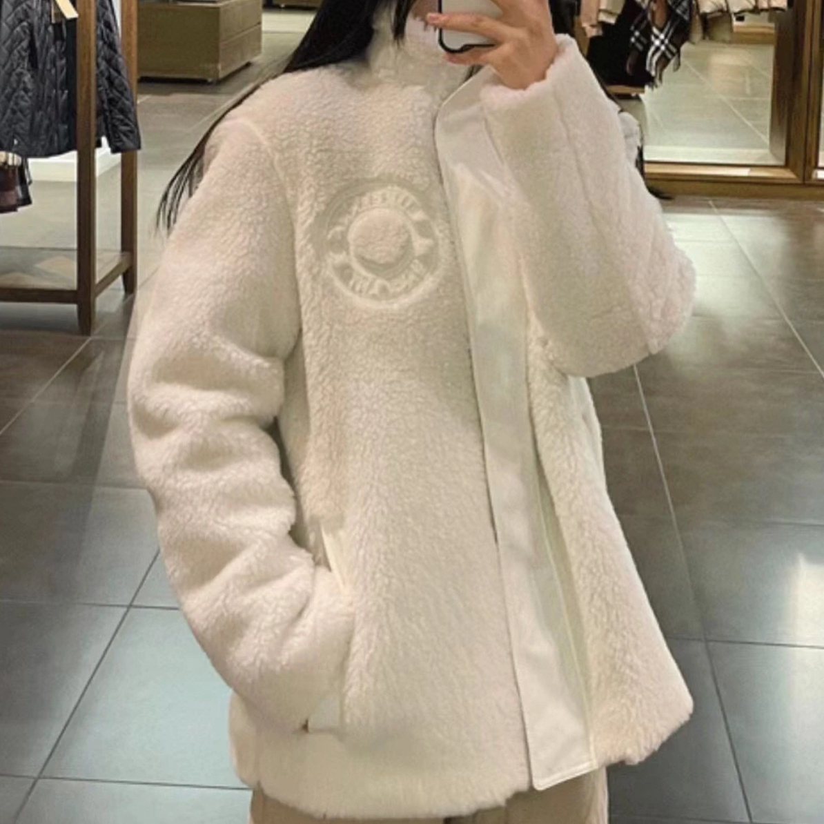 99新 BURBERRY/博柏利 玄色 白色泰迪logo外套 UK2/99新