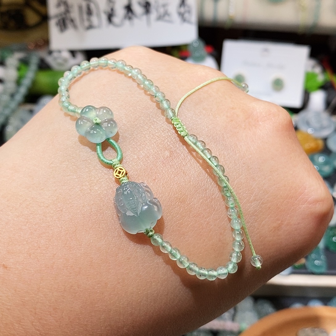 翡翠未镶嵌颈饰貔貅手链可调节