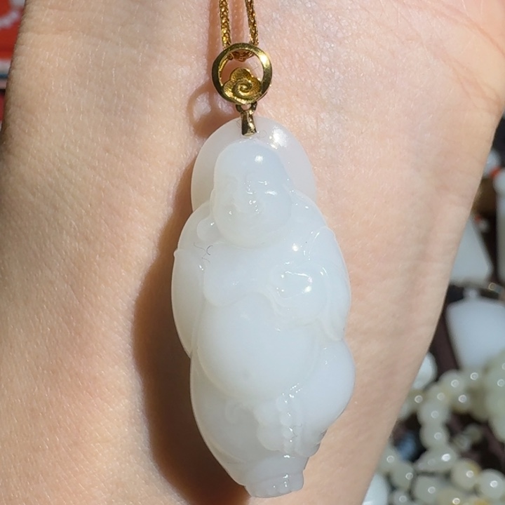 Y***F和田玉18K金镶嵌挂件