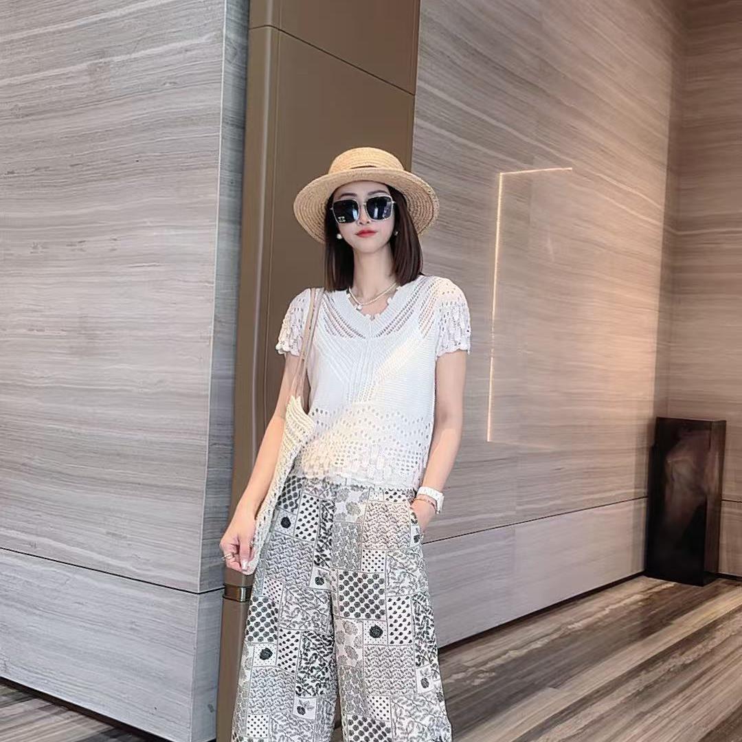 熙薇【浪漫壁垒】2025春夏季新款时尚休闲百搭宽松八分裤H2348