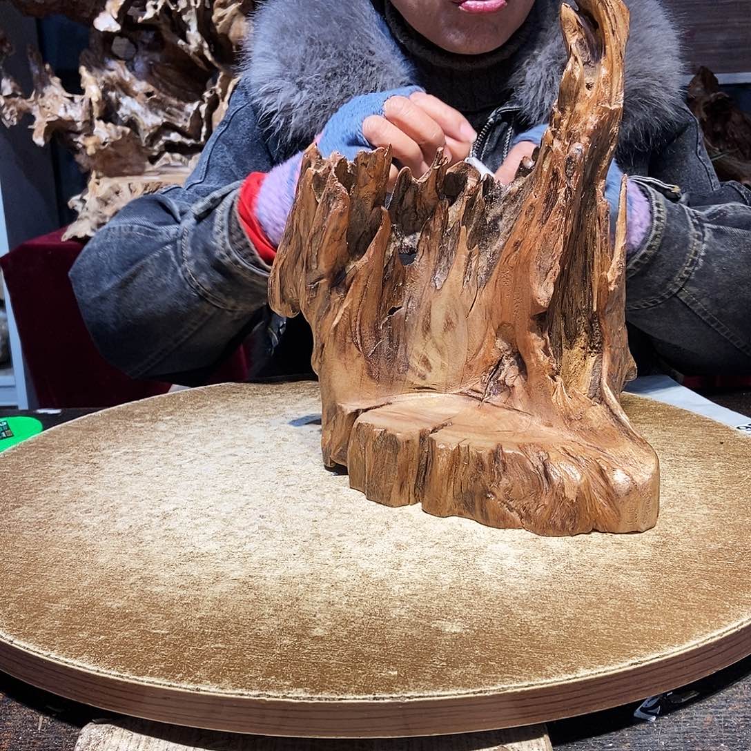 鬼***叔366。株木随行根艺