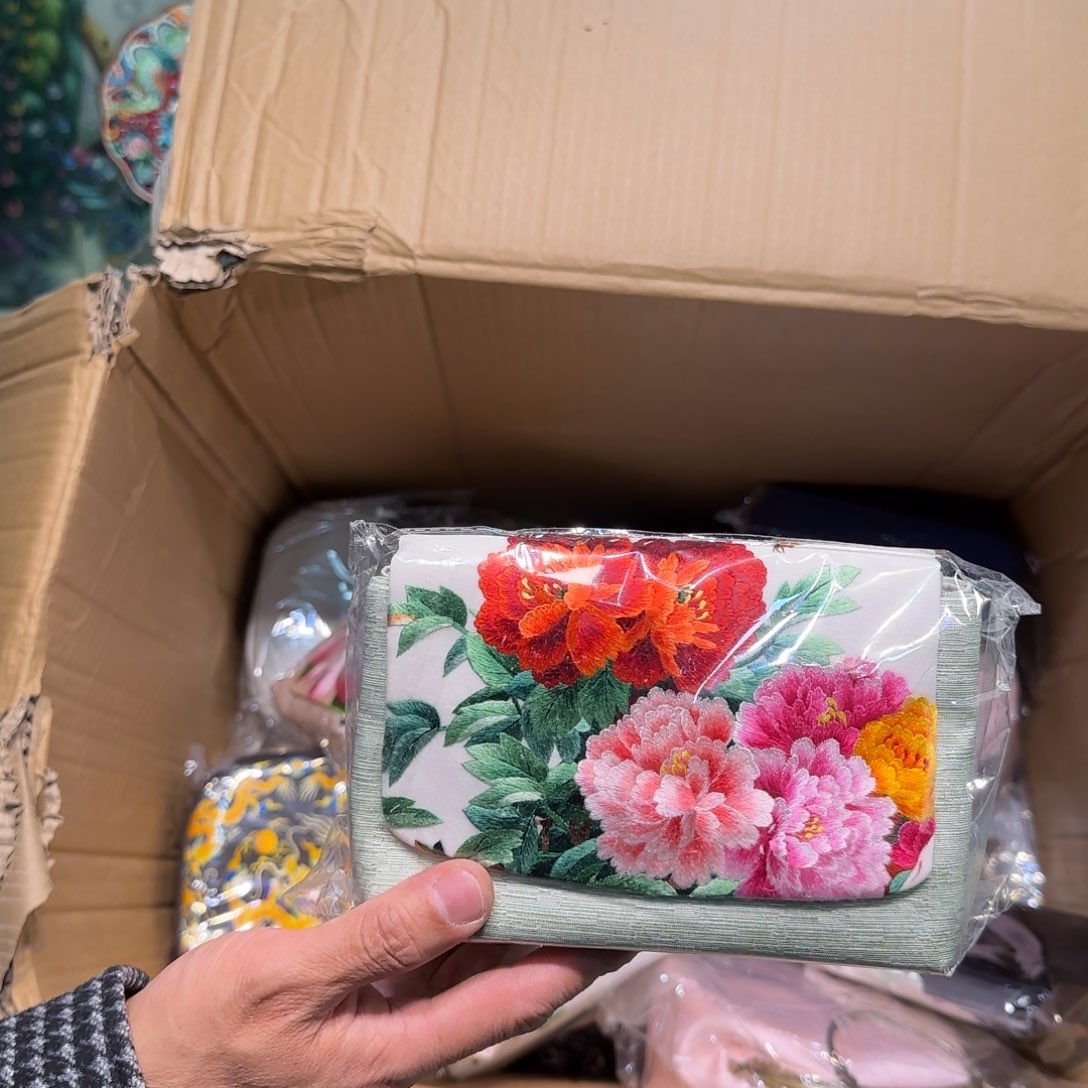 刺绣刺绣工艺精湛