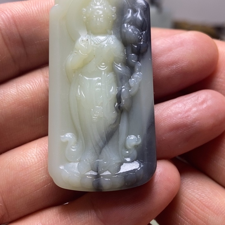 逆***境和田玉未镶嵌颈饰