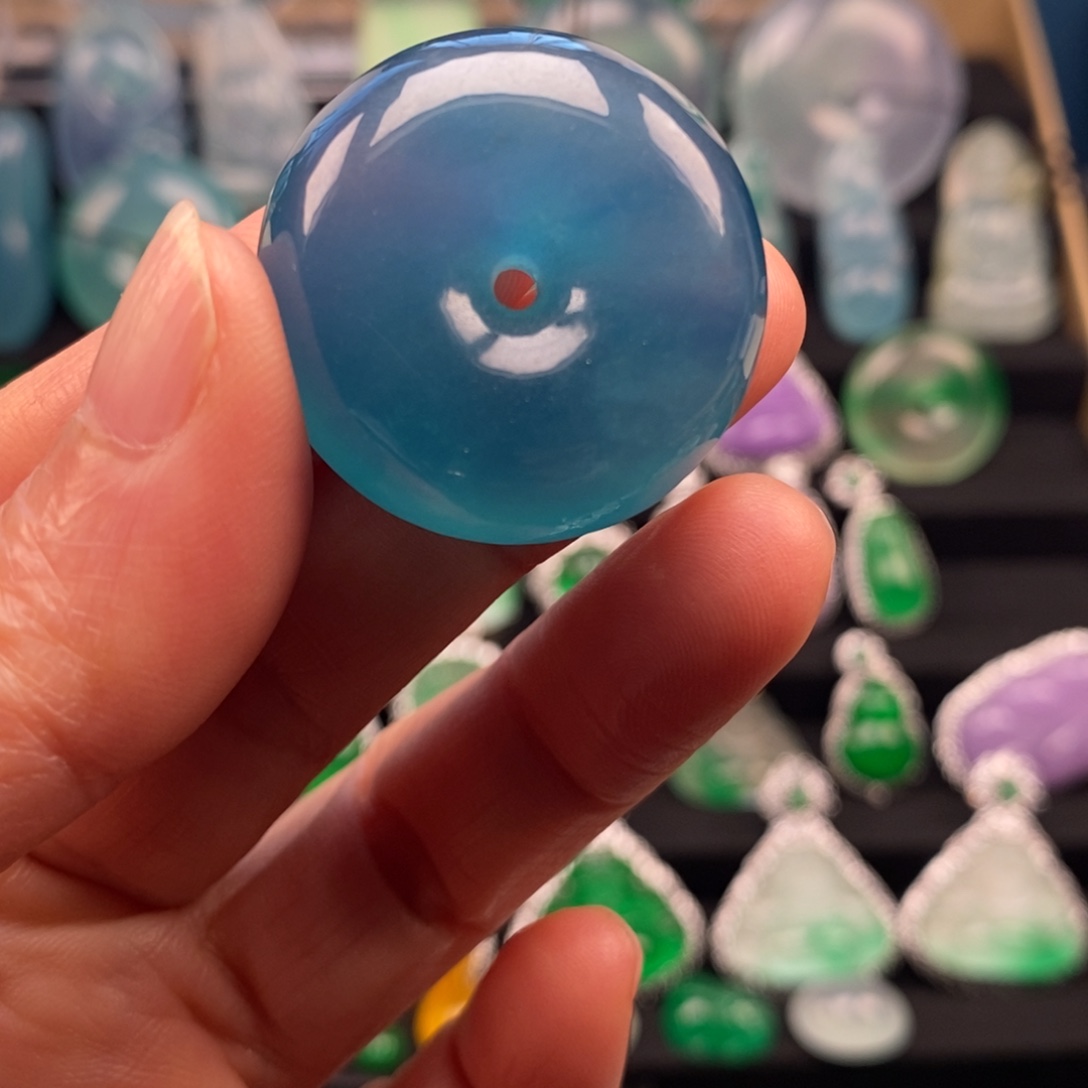 银***钓正冰天空蓝面包扣