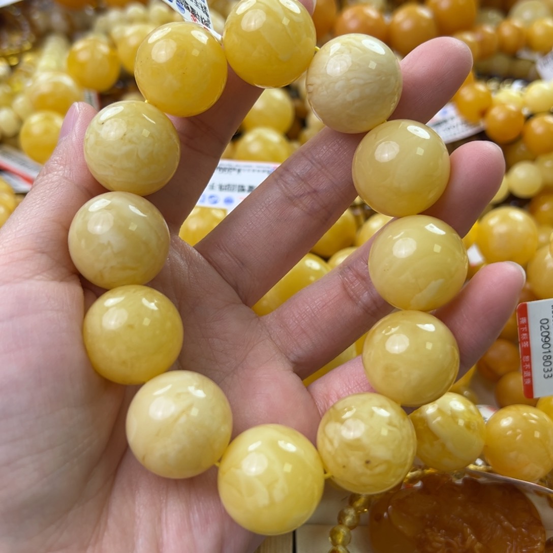 琥珀珠宝奇石未镶嵌