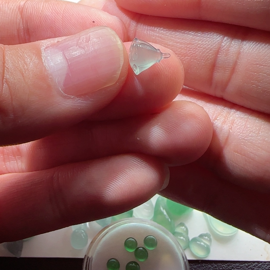 定制翡翠未镶嵌缅甸天然翡翠莲蓬福利