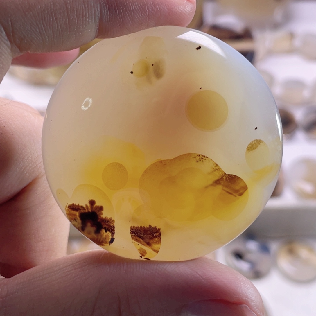 玛瑙/玉髓未镶嵌珠宝奇石