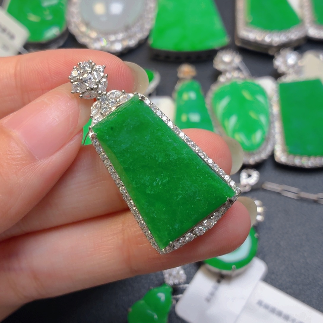 翡翠银S925镶嵌颈饰