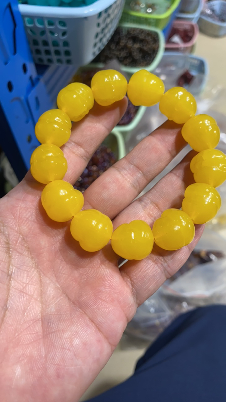 B111  满蜜佛头手串    