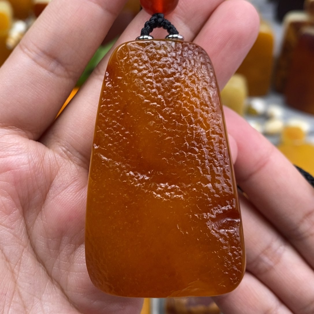 琥珀吊坠(赠链)未镶嵌