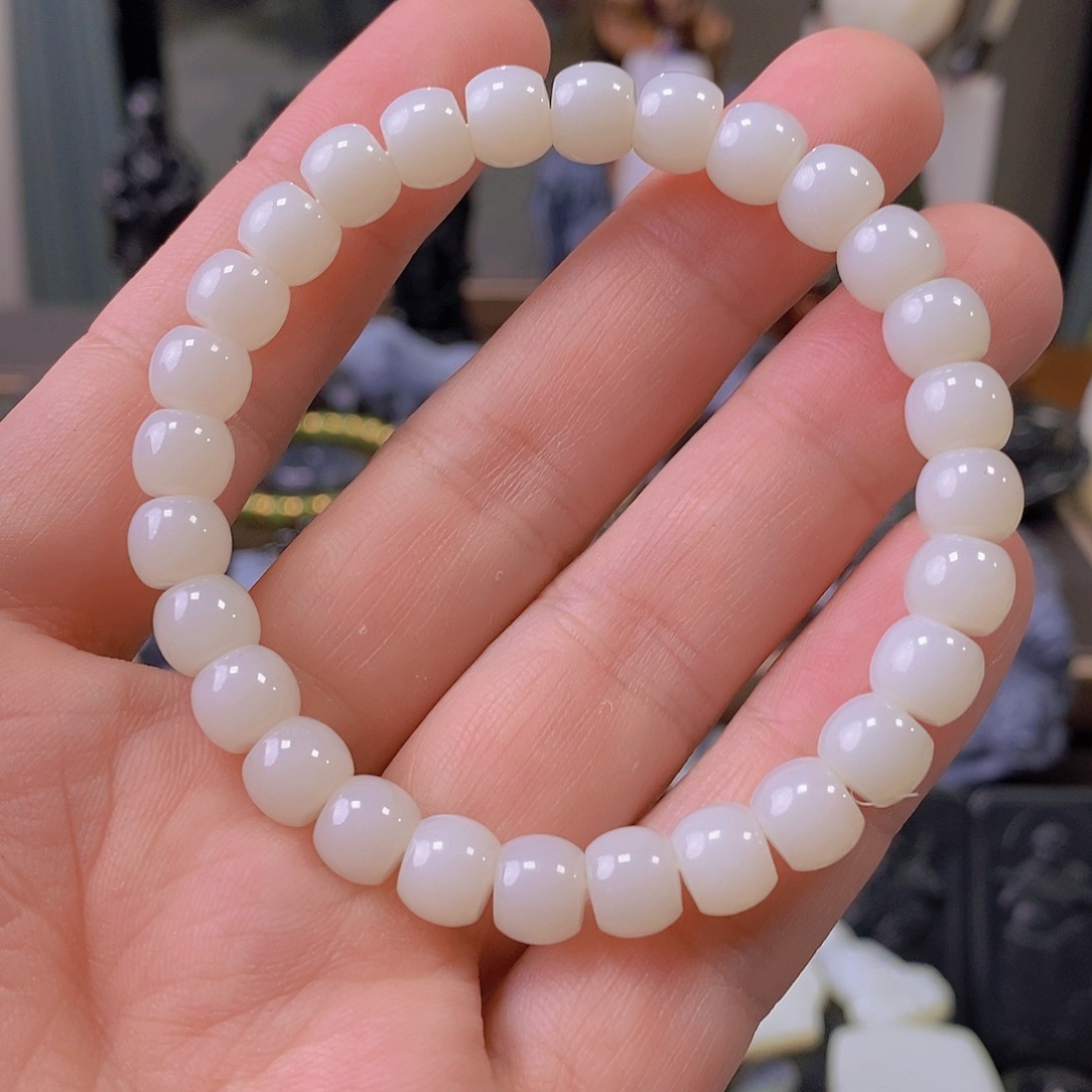 未镶嵌手串和田玉卡8