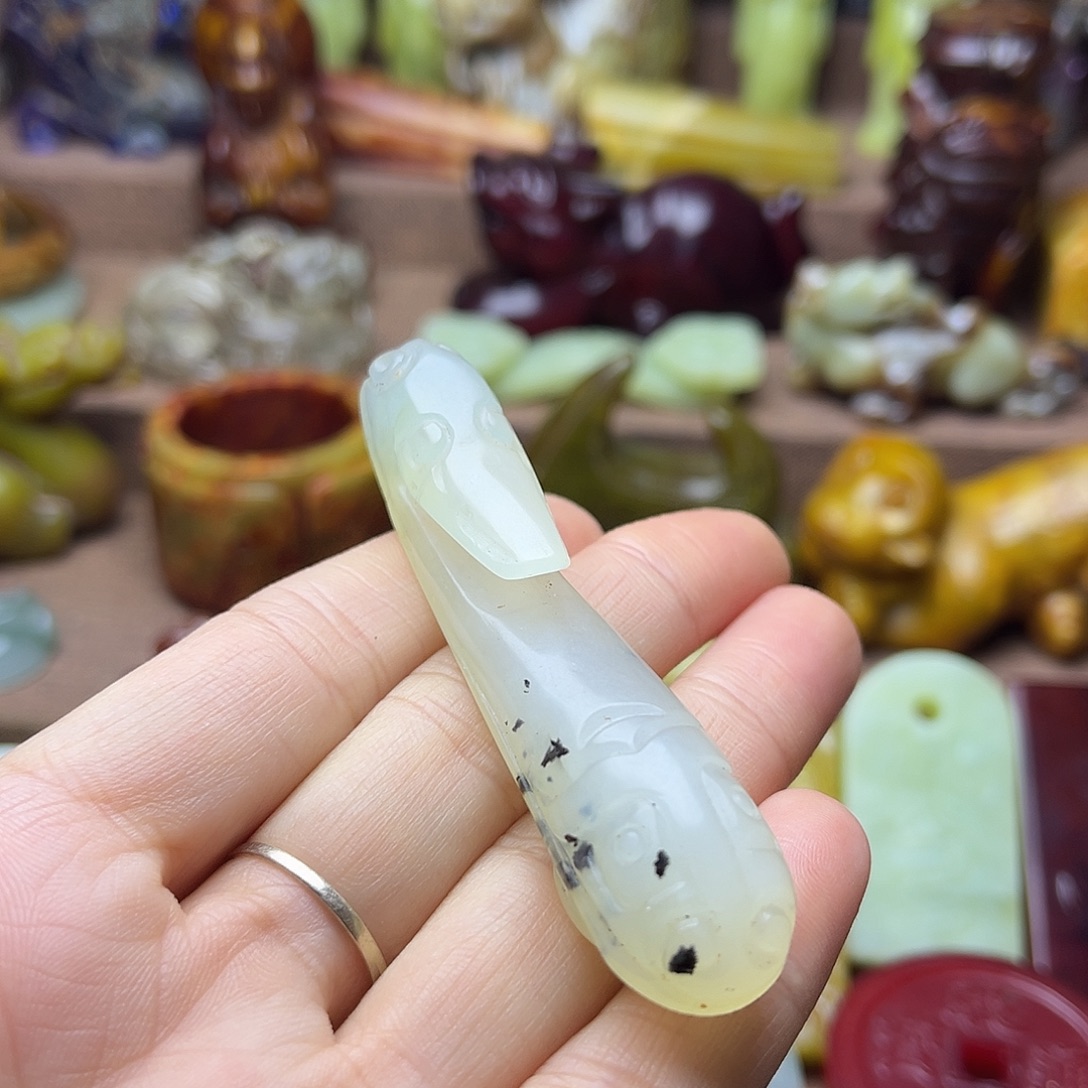 白玉菩提吊坠130。。