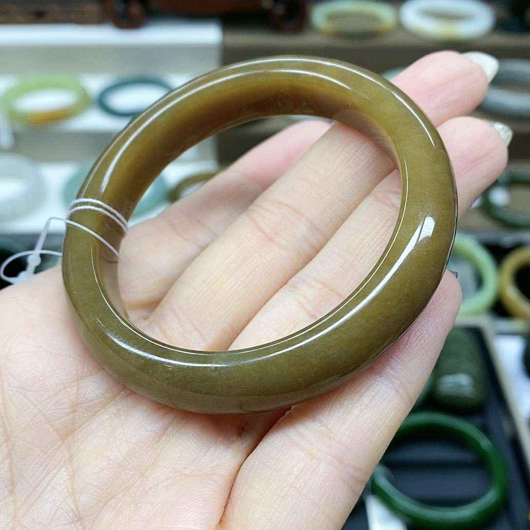 【闪购商品】和田玉手镯未镶嵌