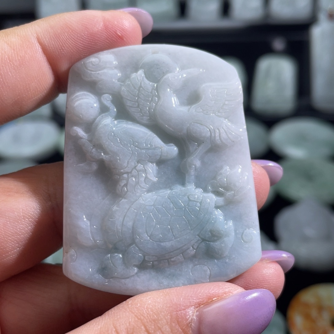 翡翠未镶嵌颈饰龟鹤延年