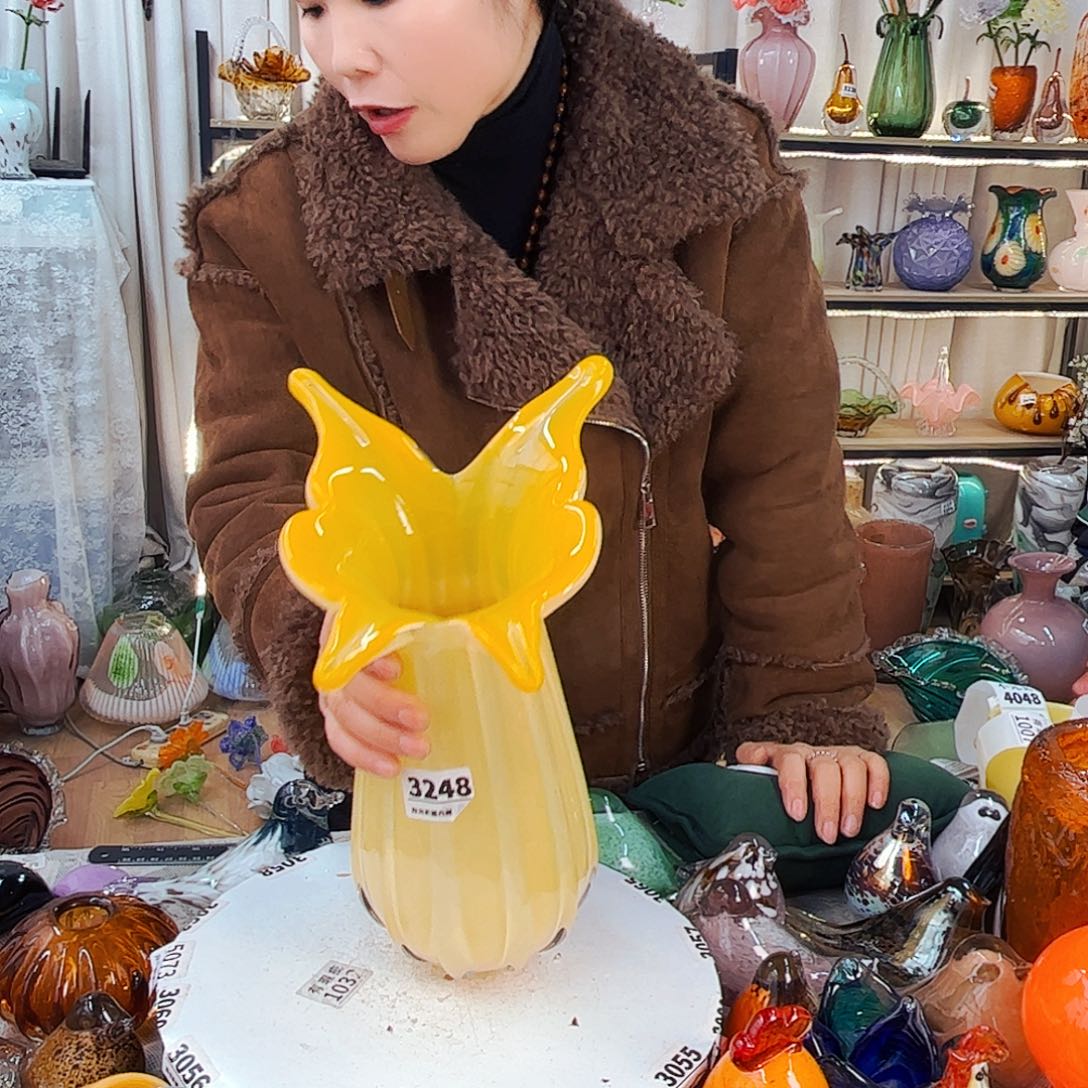 春***开3248蝴蝶瓶家悦琉璃工艺品