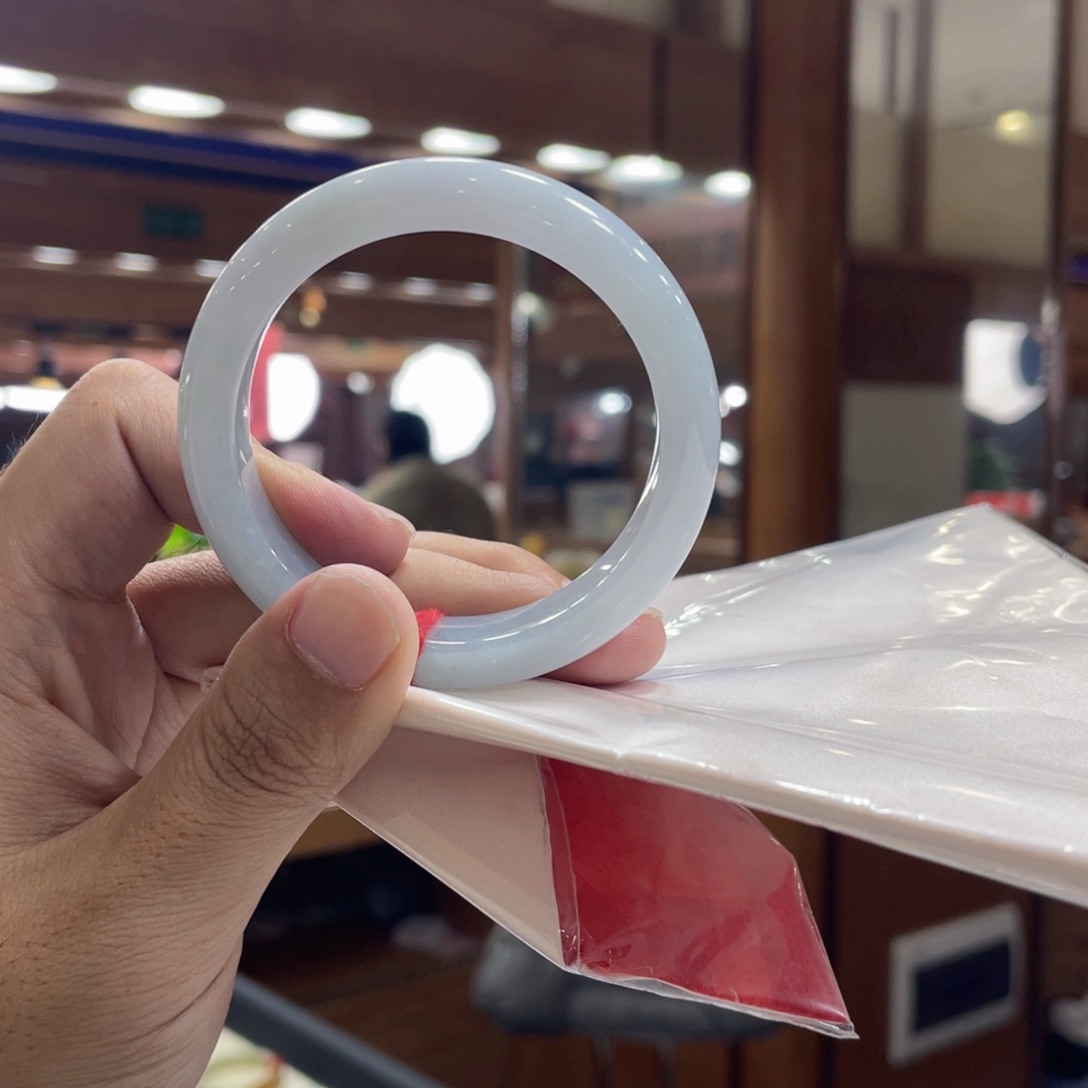 【闪购商品】未镶嵌手镯翡翠