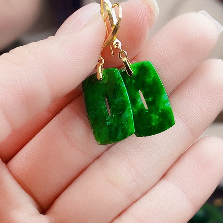 翡翠银S925镶嵌颈饰多样性