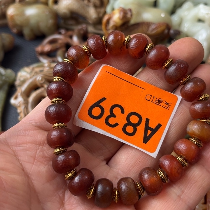 玛瑙/玉髓颈饰未镶嵌