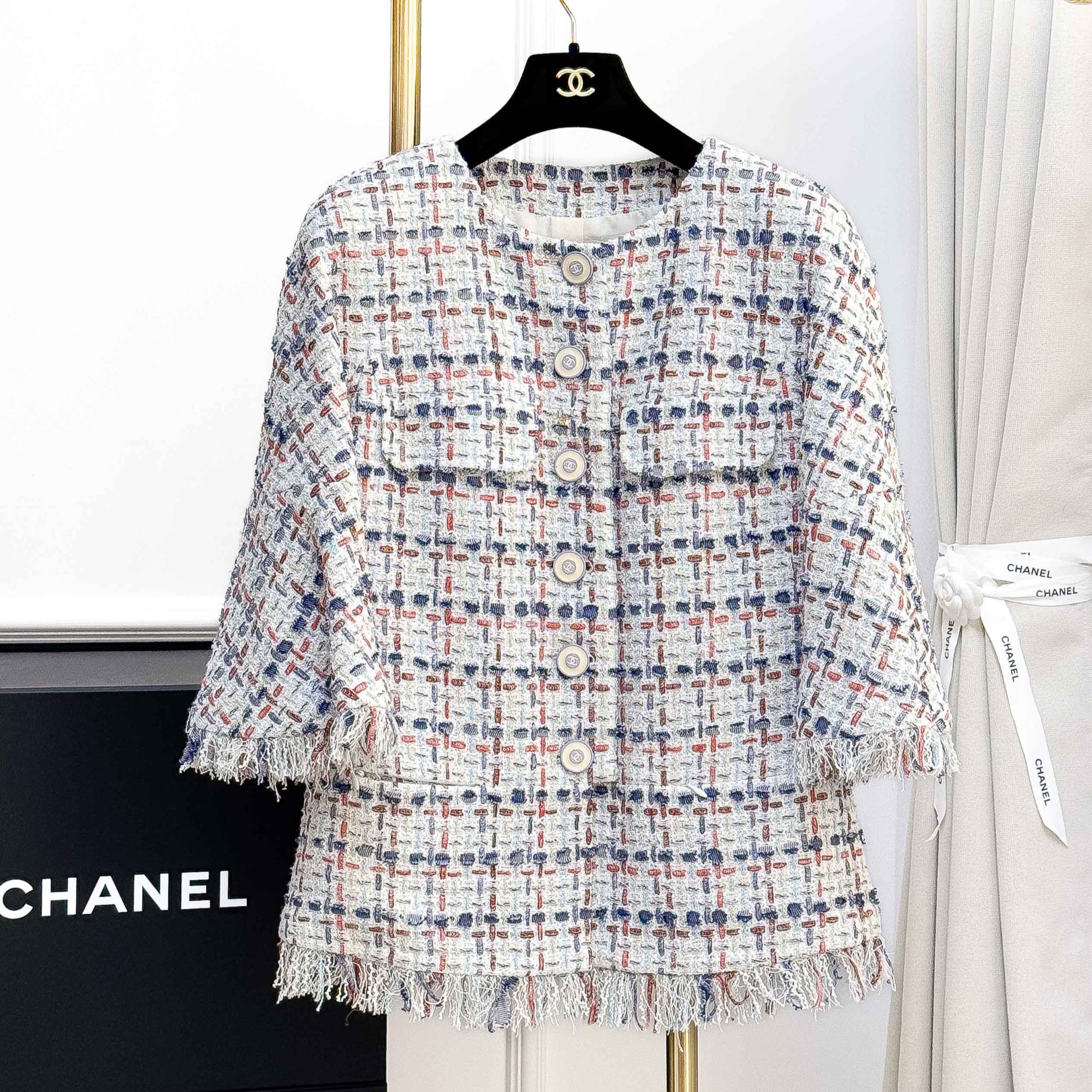 99新 Chanel/香奈儿 40码 白色拼红蓝色 流苏边 长袖 编织 外