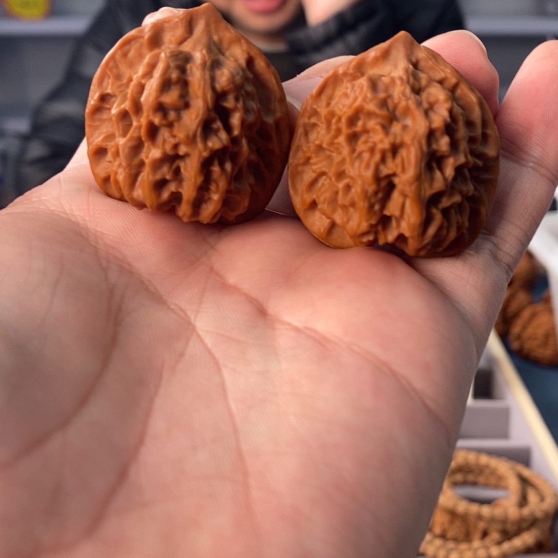 文玩核桃把件全品刀子36