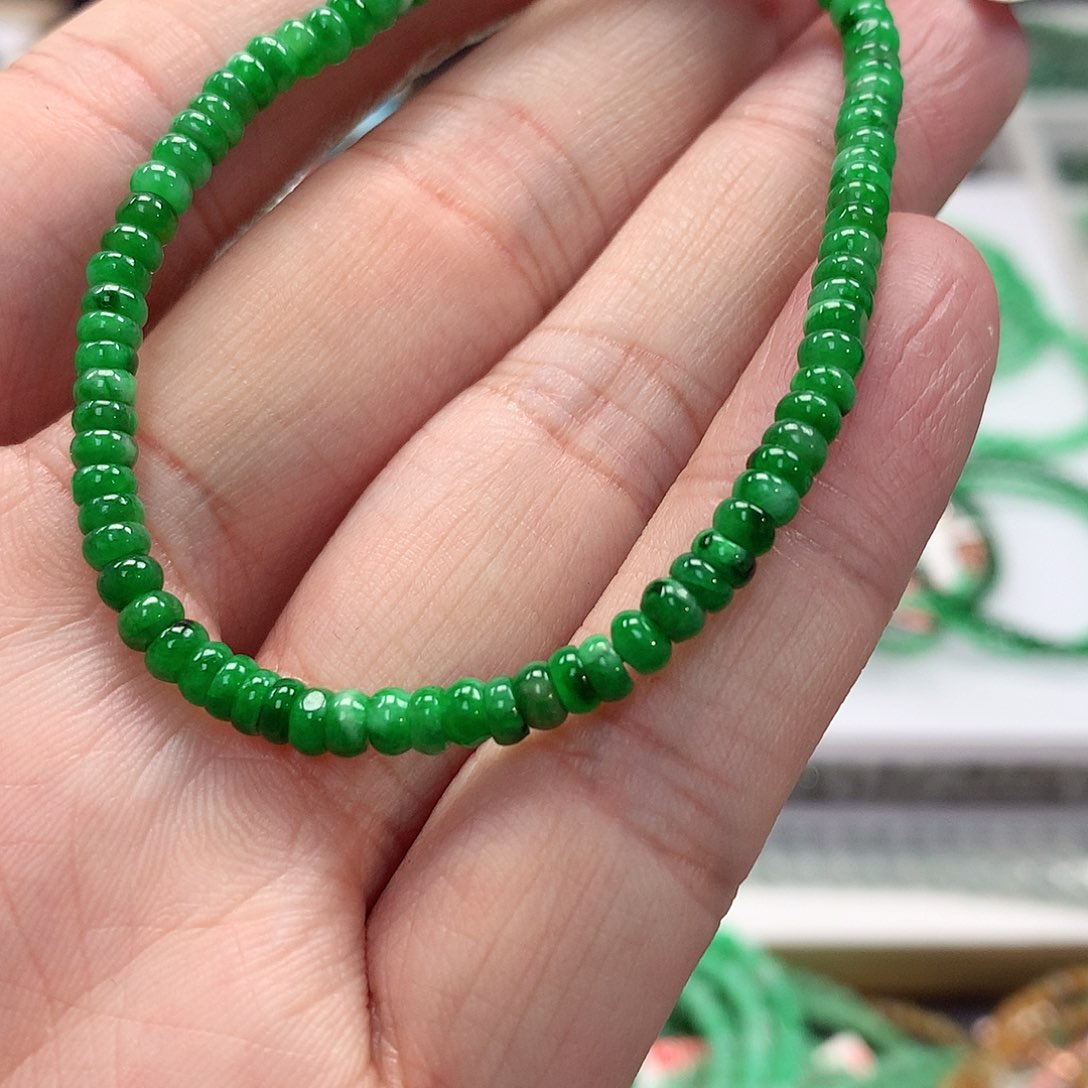 翡翠手链未镶嵌翡翠