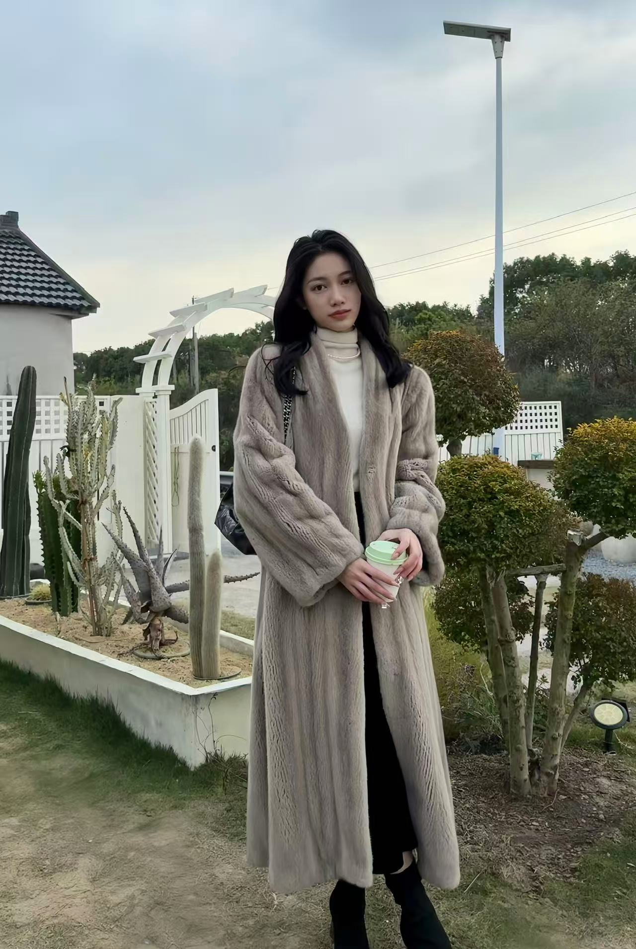 紫卿ZEEKING全抽刀V领大长款简约风进口水貂皮草外套