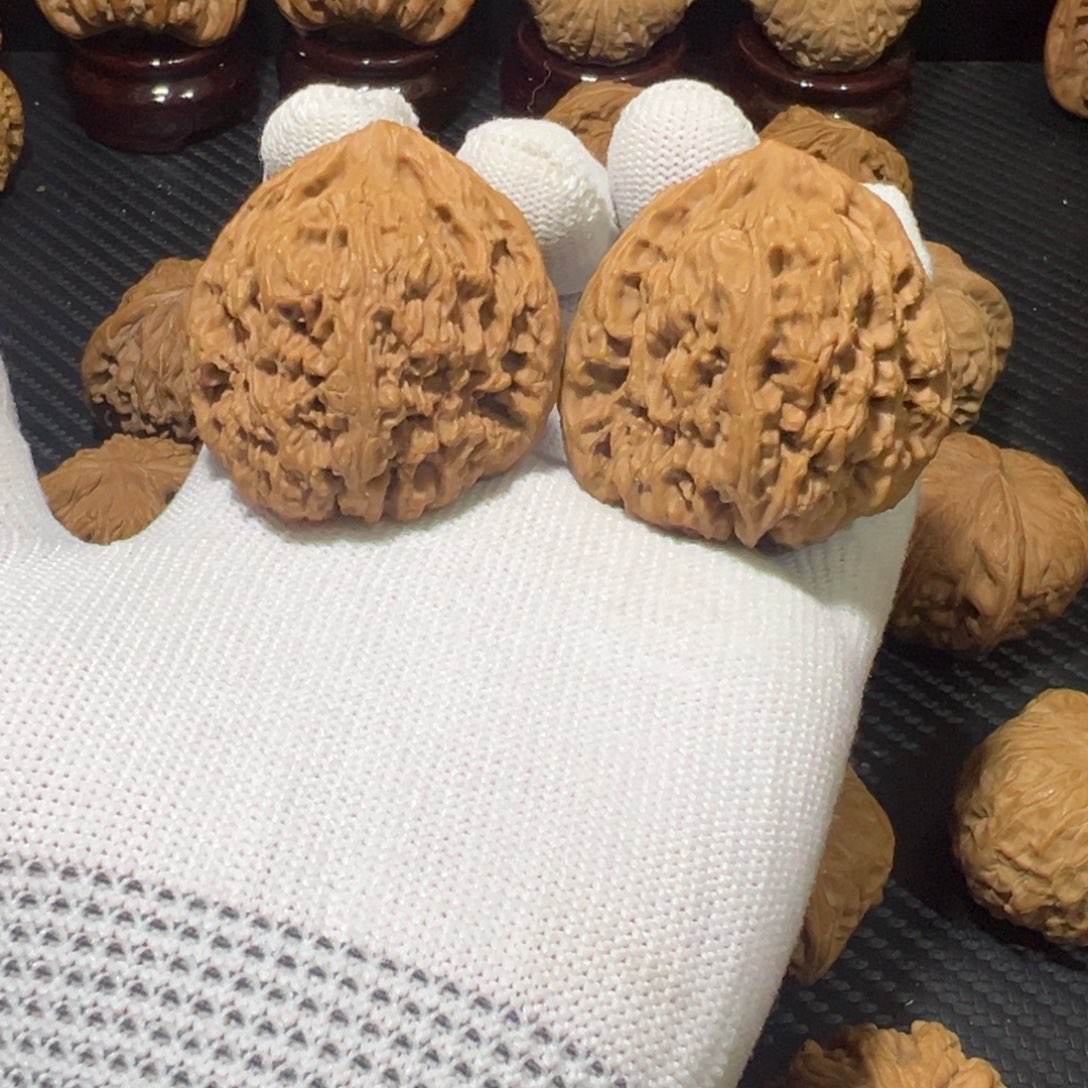 吊坠文玩核桃全品无修卧残南疆42