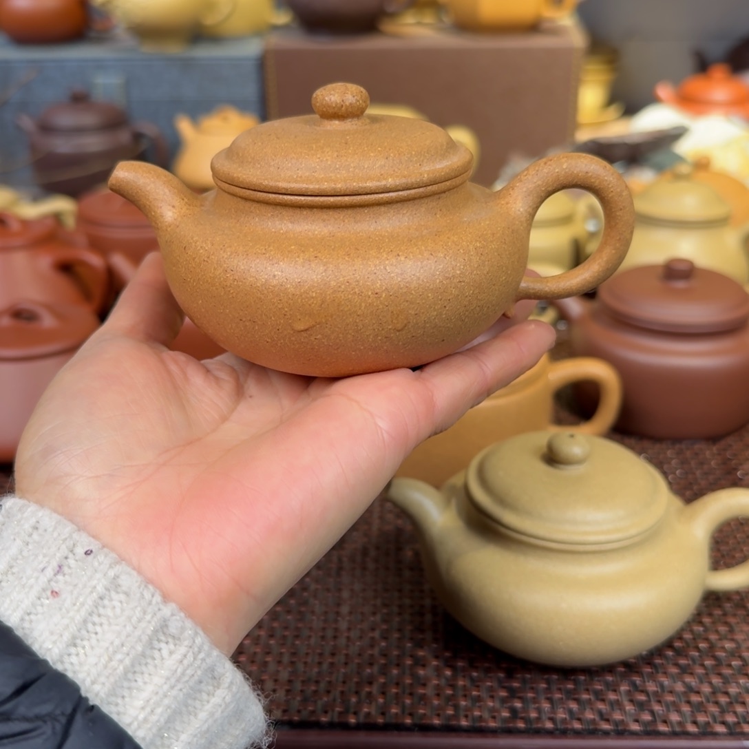 段泥茶壶黄金段180毫升左右