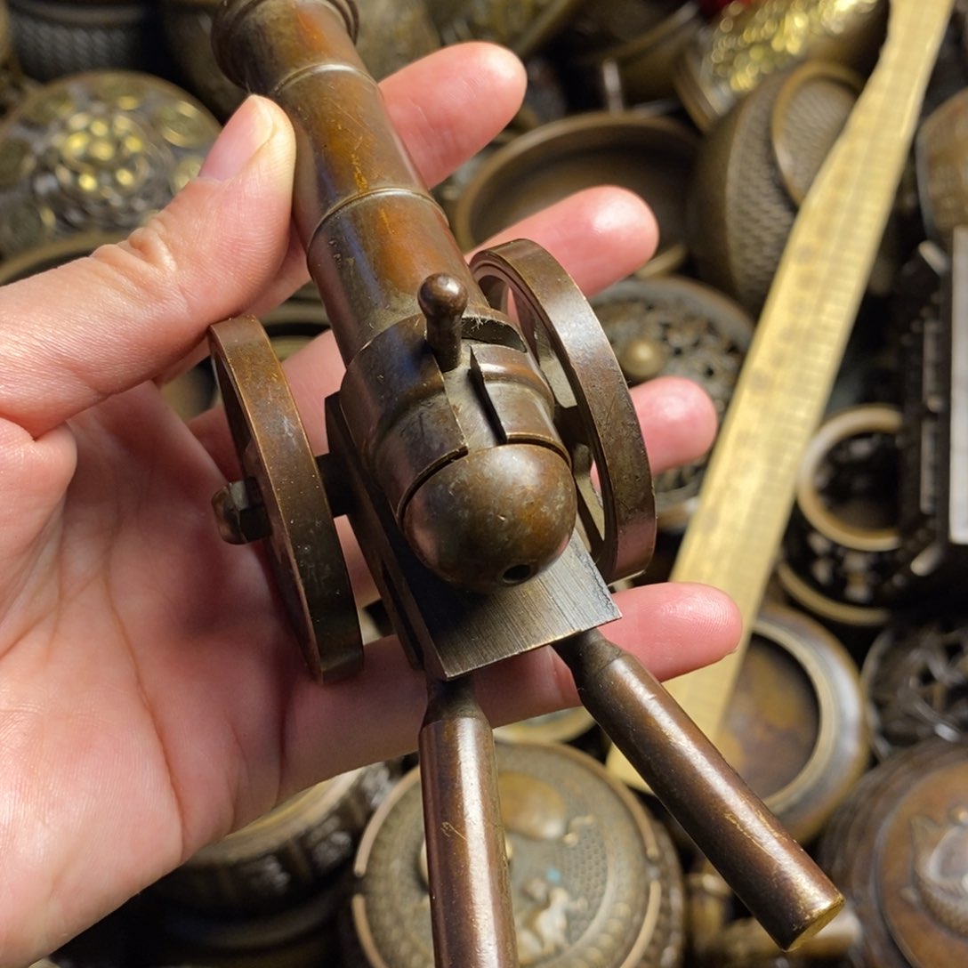 精美铜器做工精良