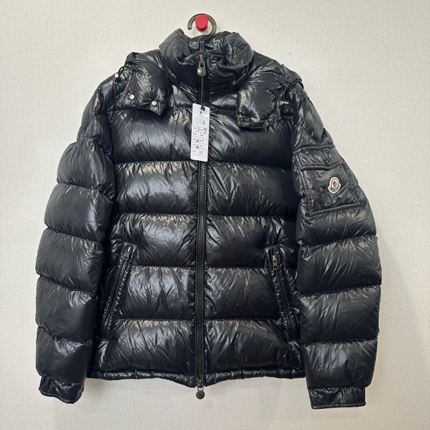 99新 MONCLER 黑色玛雅羽绒服 尺码：3 20238