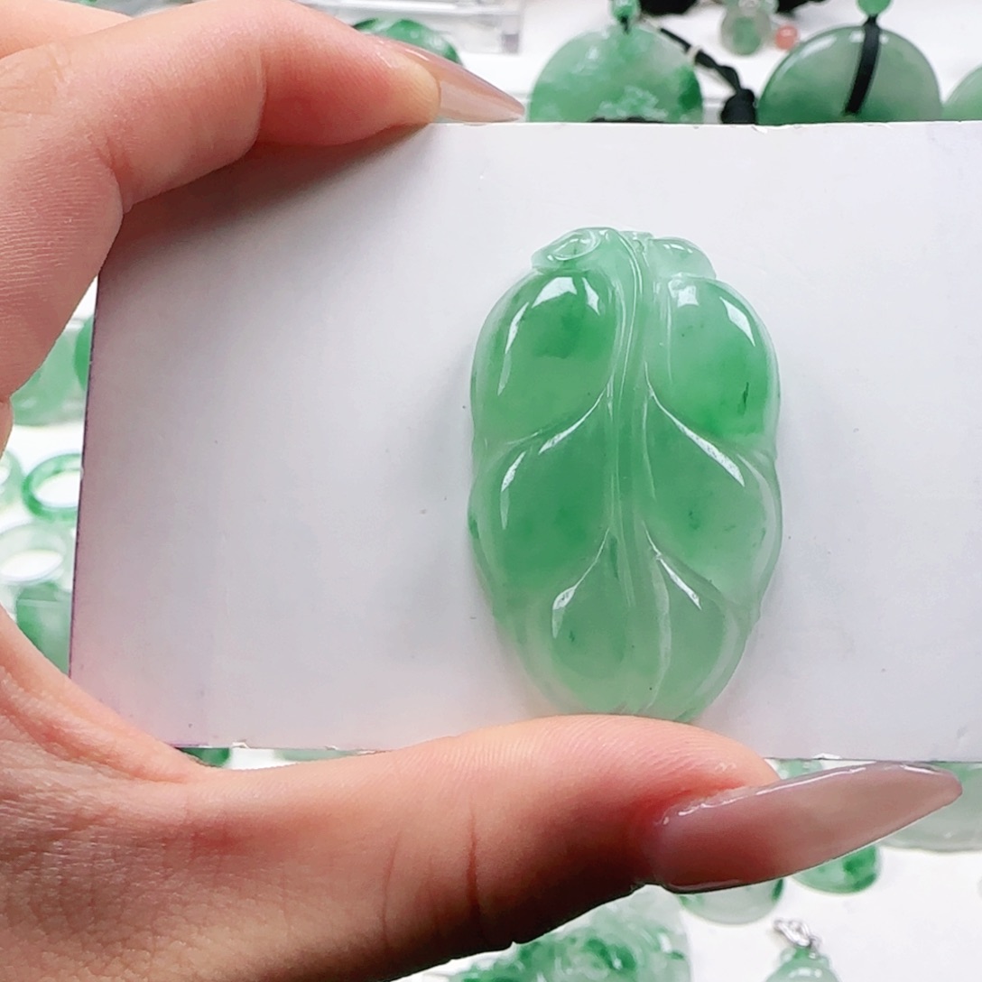 石英质玉未镶嵌吊坠(赠链)