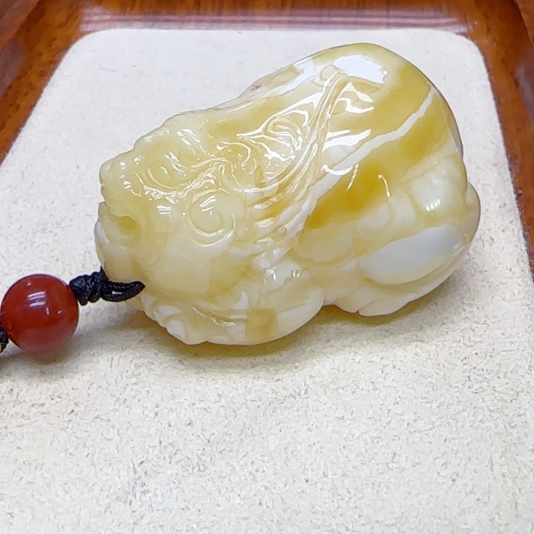 琥珀未镶嵌吊坠(赠链)蜜蜡吊坠
