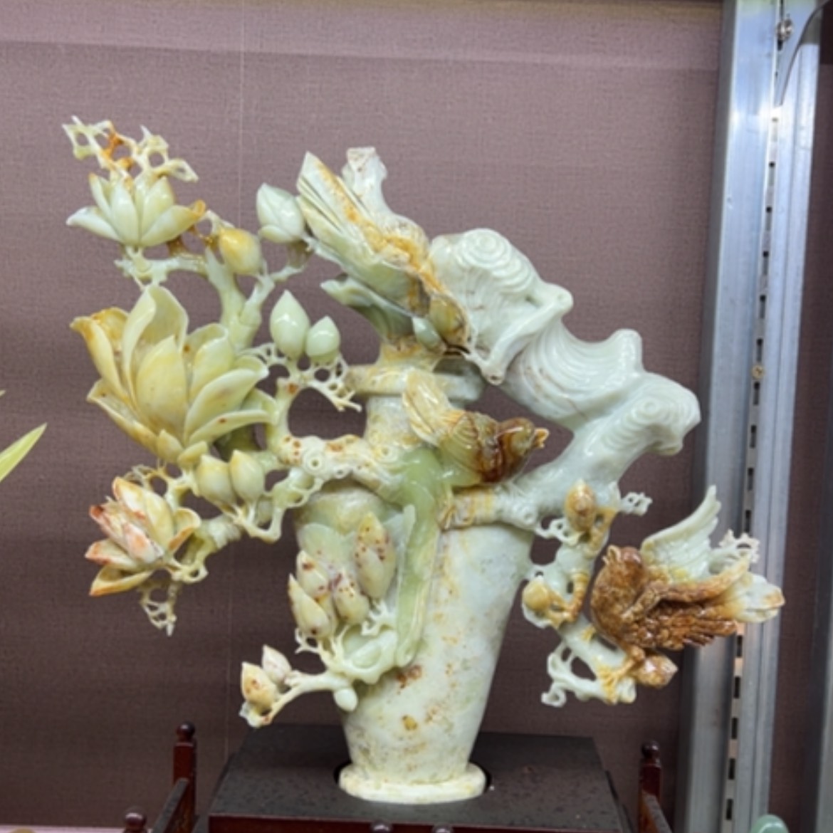 【闪购商品】未镶嵌蛇纹石玉珠宝奇石玉兰花