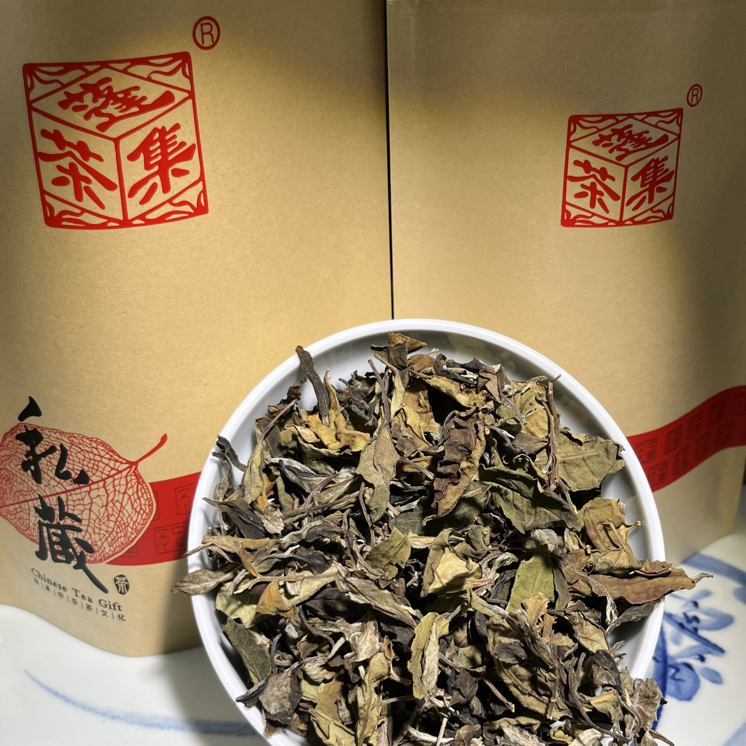云南原产高品质散茶型古树白茶陈香耐泡高级茶叶