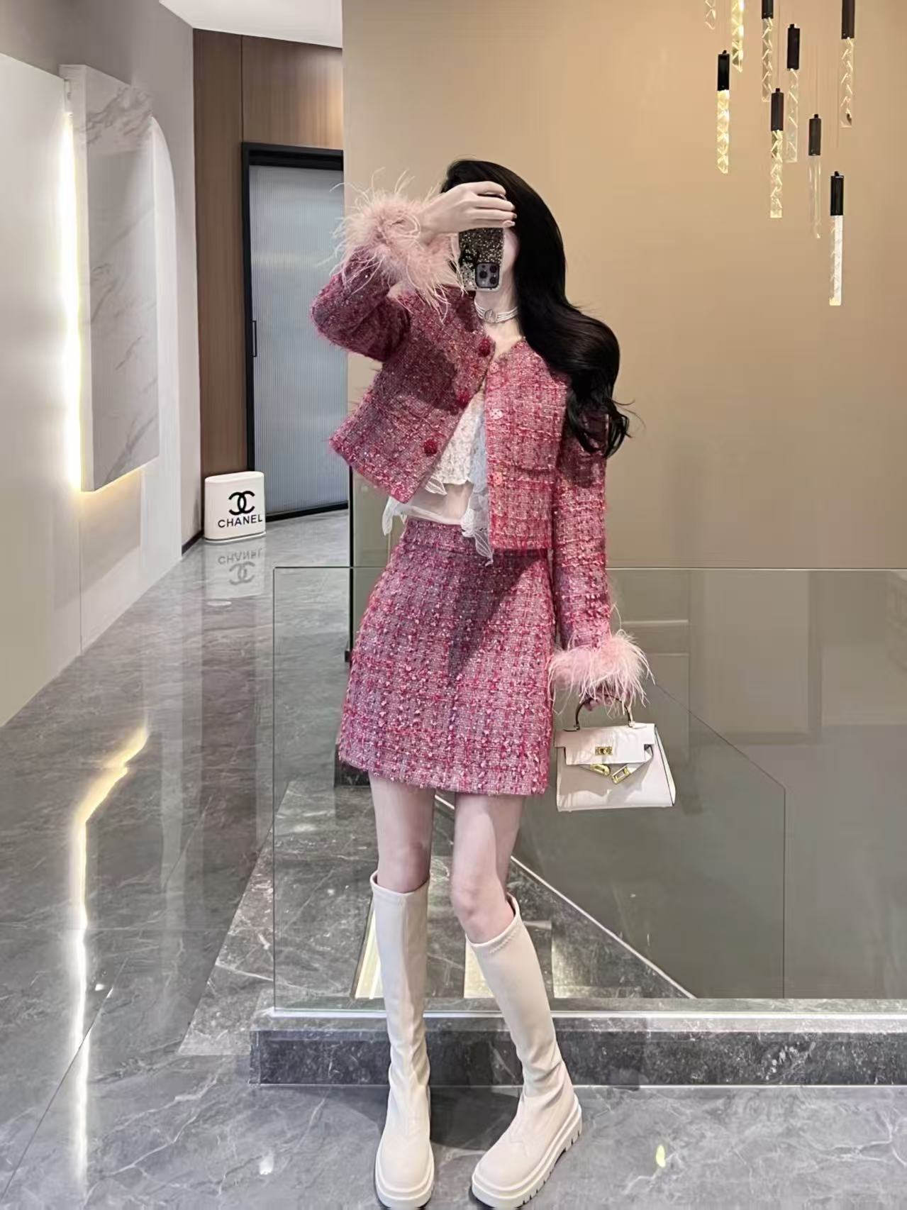 BH09-10忆豪南油！！！高级感轻奢气质亮片毛毛袖外套半身裙套装女