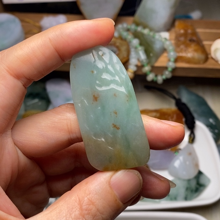 翡翠未镶嵌颈饰天然
