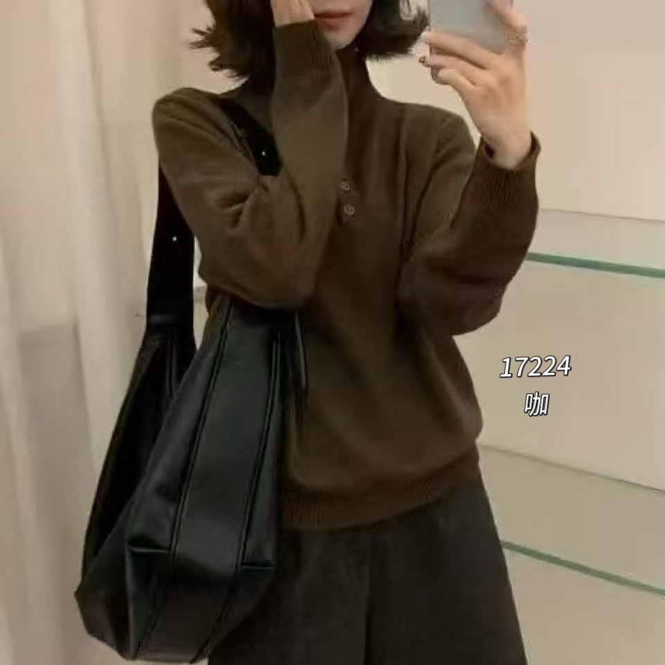 17224 CHUXUN（部分无水洗唛，介意慎拍)半高领亨利领刺绣针织衫