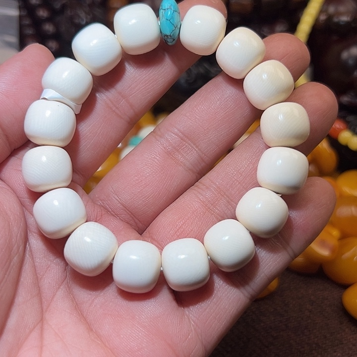 白玉菩提吊坠好的