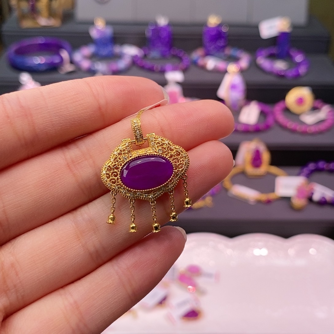 苏纪石（舒俱来）18K金镶嵌吊坠(不含链)