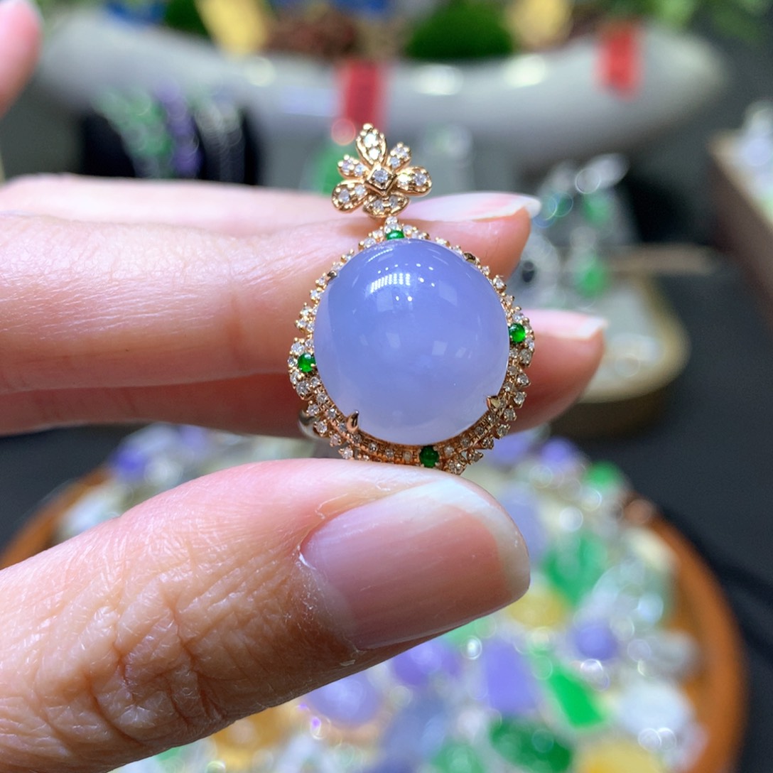 【闪购商品】翡翠颈饰18K金镶嵌翡翠吊坠项链