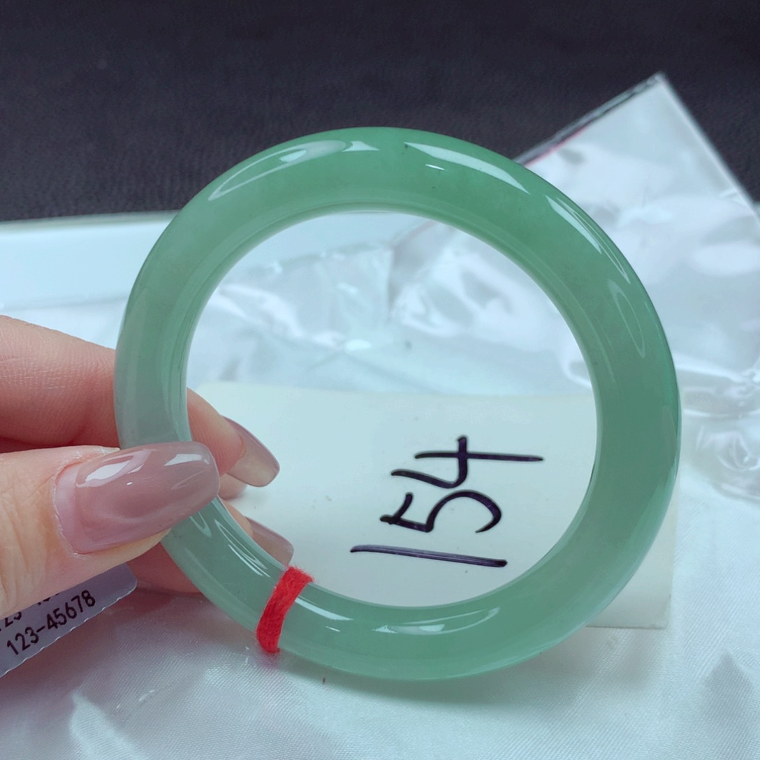 翡翠手镯未镶嵌手镯54