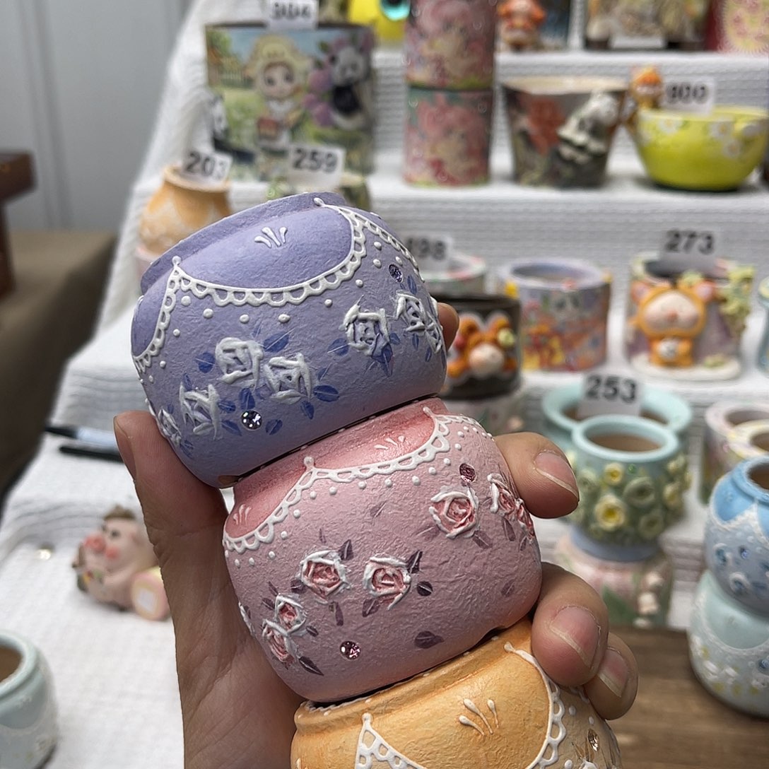 S***33个花盆组成小圆筒