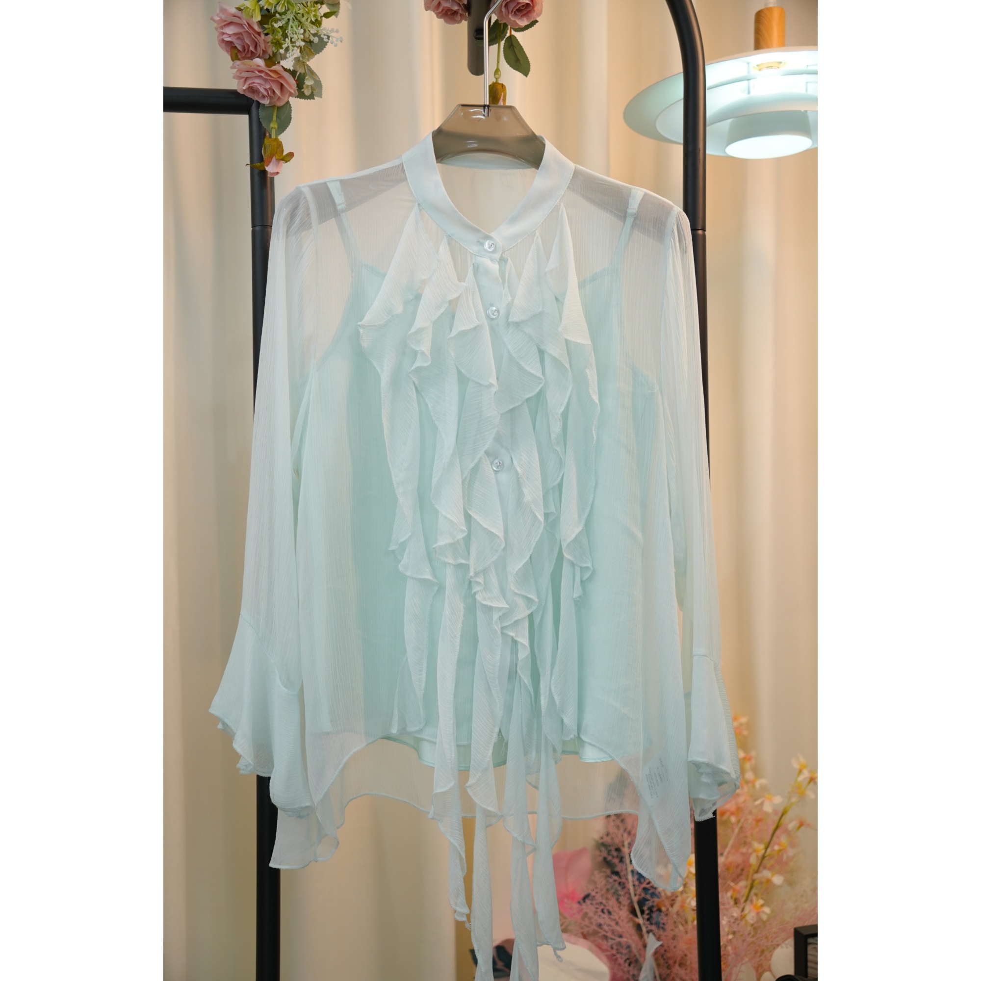 YJ   2025新款春款长袖轻奢高级气质时尚衬衫088