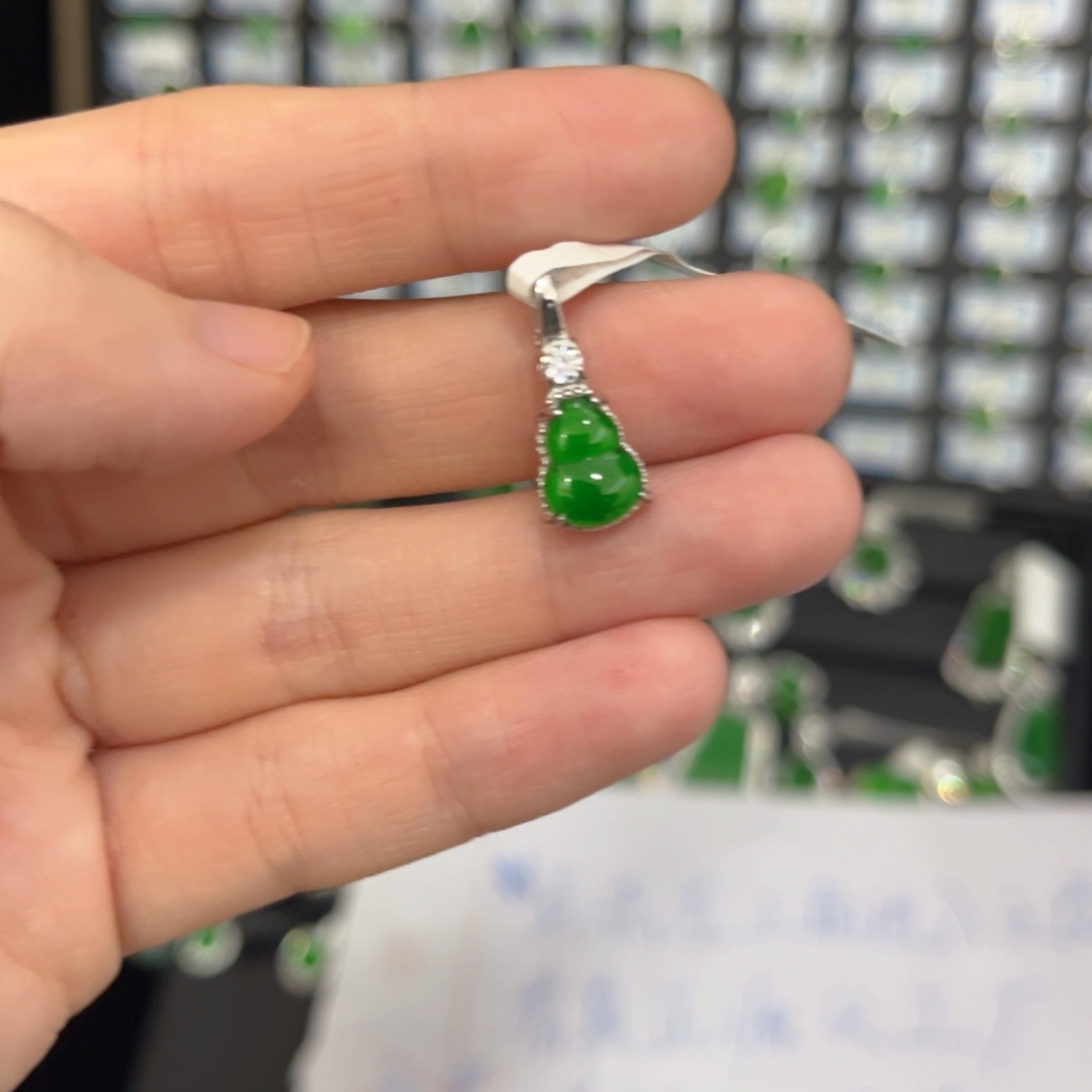 翡翠银S925镶嵌戒指葫芦吊坠