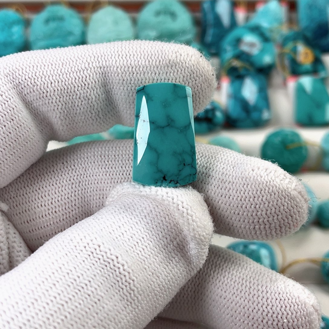 绿松石未镶嵌车挂