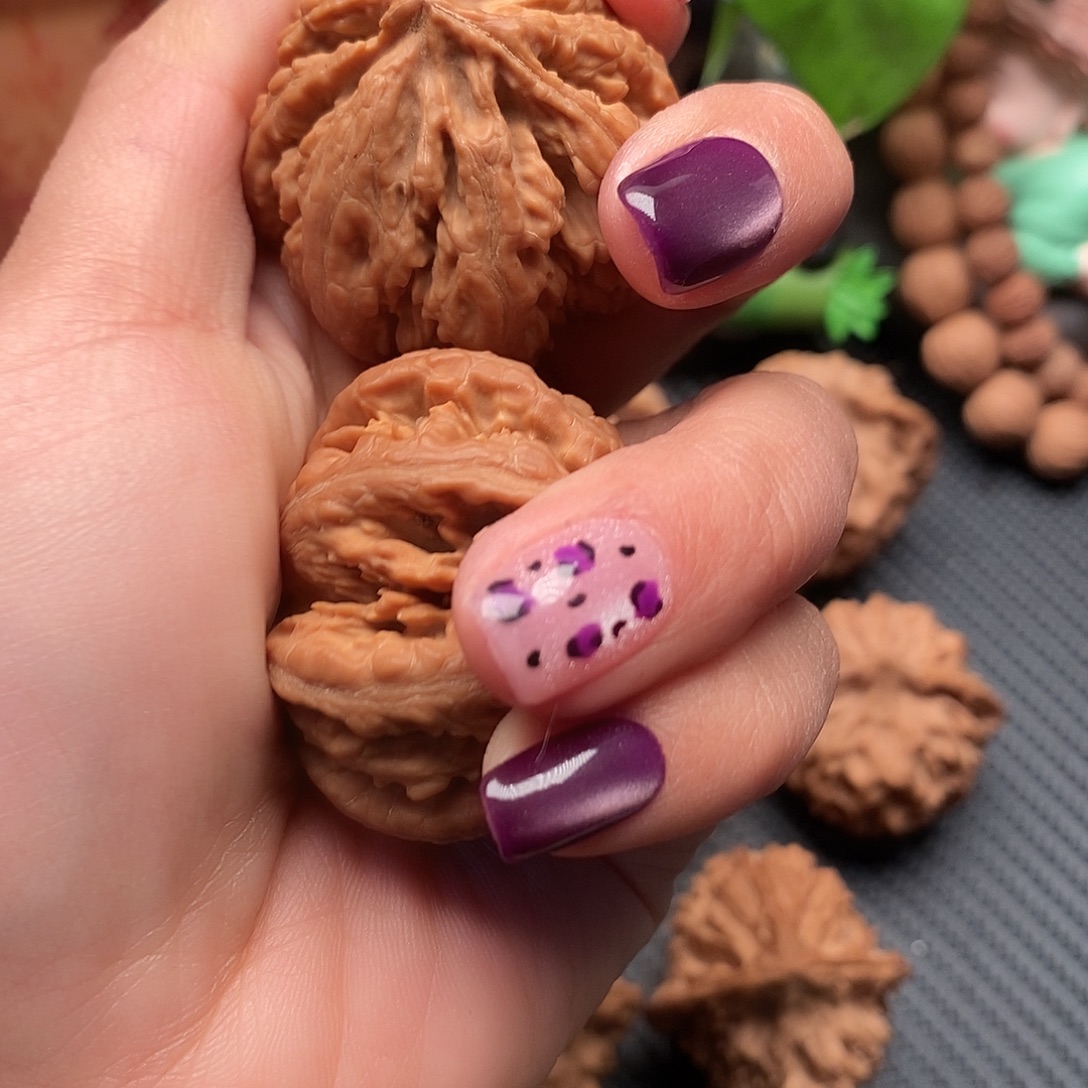 @***头核桃秦岭野生果粗筋