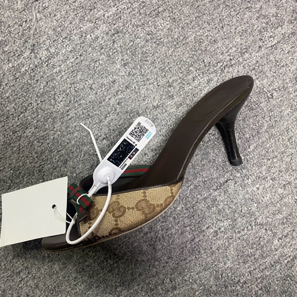 95新 GUCCI/古驰 古驰棕色印花高跟拖鞋37码